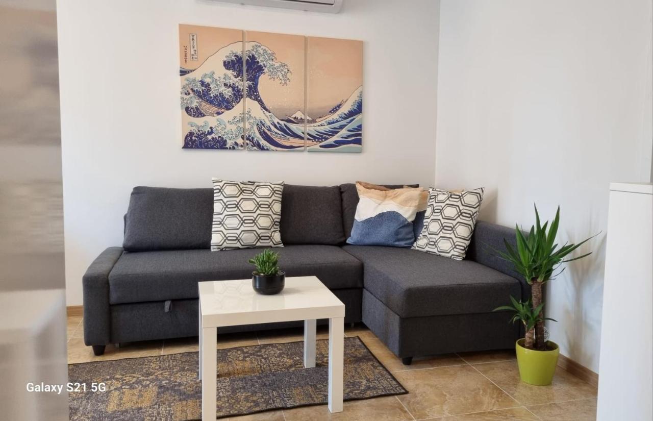Apartment Rivarela Blu - Newly Renovated And Top Location Near Sea Новиград Екстериор снимка