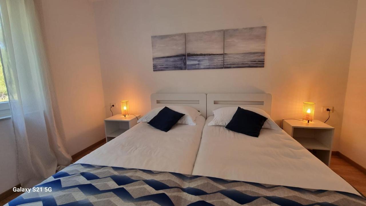 Apartment Rivarela Blu - Newly Renovated And Top Location Near Sea Новиград Екстериор снимка