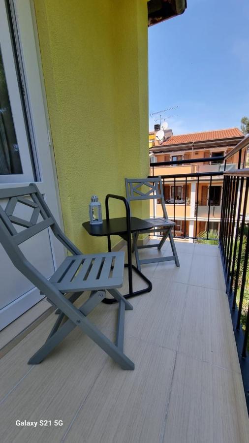 Apartment Rivarela Blu - Newly Renovated And Top Location Near Sea Новиград Екстериор снимка