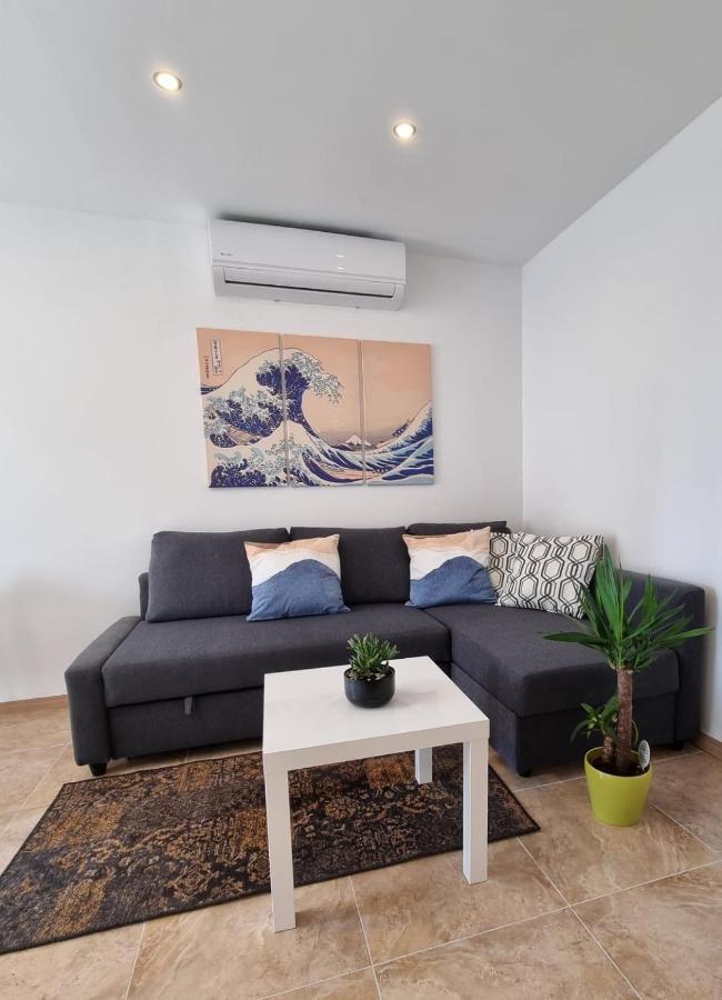 Apartment Rivarela Blu - Newly Renovated And Top Location Near Sea Новиград Екстериор снимка